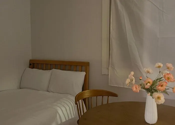3 Private Sun Yudo Station 4 Minutes Dangsan Station 6 Minutes Hongdae Kimpo Airport Yeouido Yeongdeungpo-gu Hangang Park Sensational 8 People Appartement *