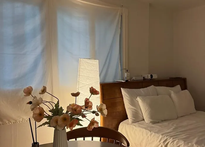3 Private Sun Yudo Station 4 Minutes Dangsan Station 6 Minutes Hongdae Kimpo Airport Yeouido Yeongdeungpo-gu Hangang Park Sensational 8 People Appartement *