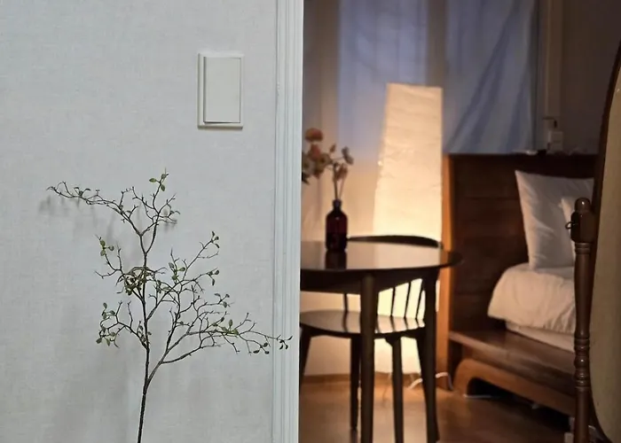 3 Private Sun Yudo Station 4 Minutes Dangsan Station 6 Minutes Hongdae Kimpo Airport Yeouido Yeongdeungpo-gu Hangang Park Sensational 8 People * Seoel